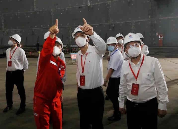 中国海油自主研发全球最大容积LNG储罐开工建造，汪东进出席开工仪式