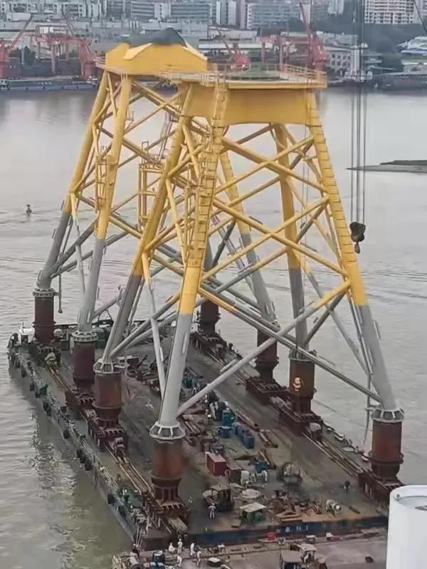 广东中远海运重工再交付2套海上风电导管架