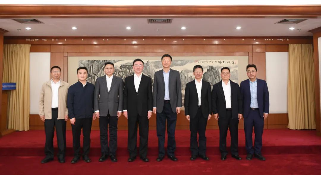 中国石油尼罗河公司总经理卢江波到 中油工程建设公司访问交流